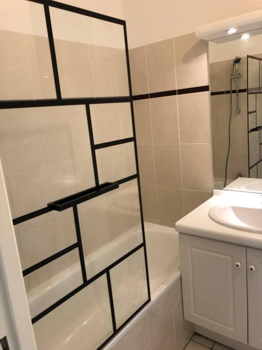 Ideal Flat Val D'Europe Disneyland With Parking Serris Exterior photo